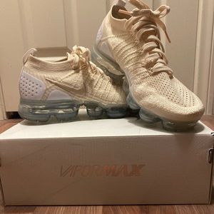 Nike Air Vapormax Flyknit 2